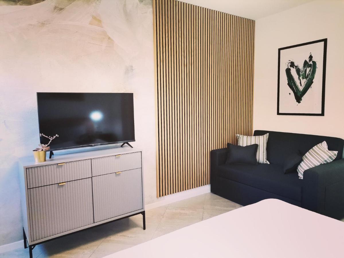 Studio Apartment Monvi Pula Ngoại thất bức ảnh